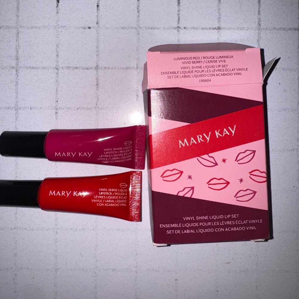 Mary Kay vinyl shine lip liquid set Luminous Red / Vivid Berry